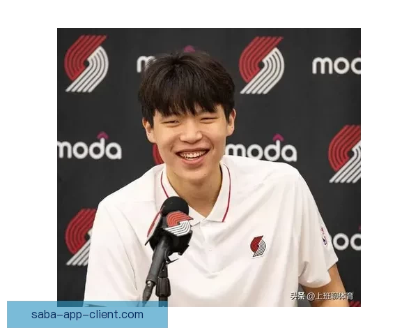 杨瀚森坦言手像叉子般难受期望回开拓者迎来全新表现